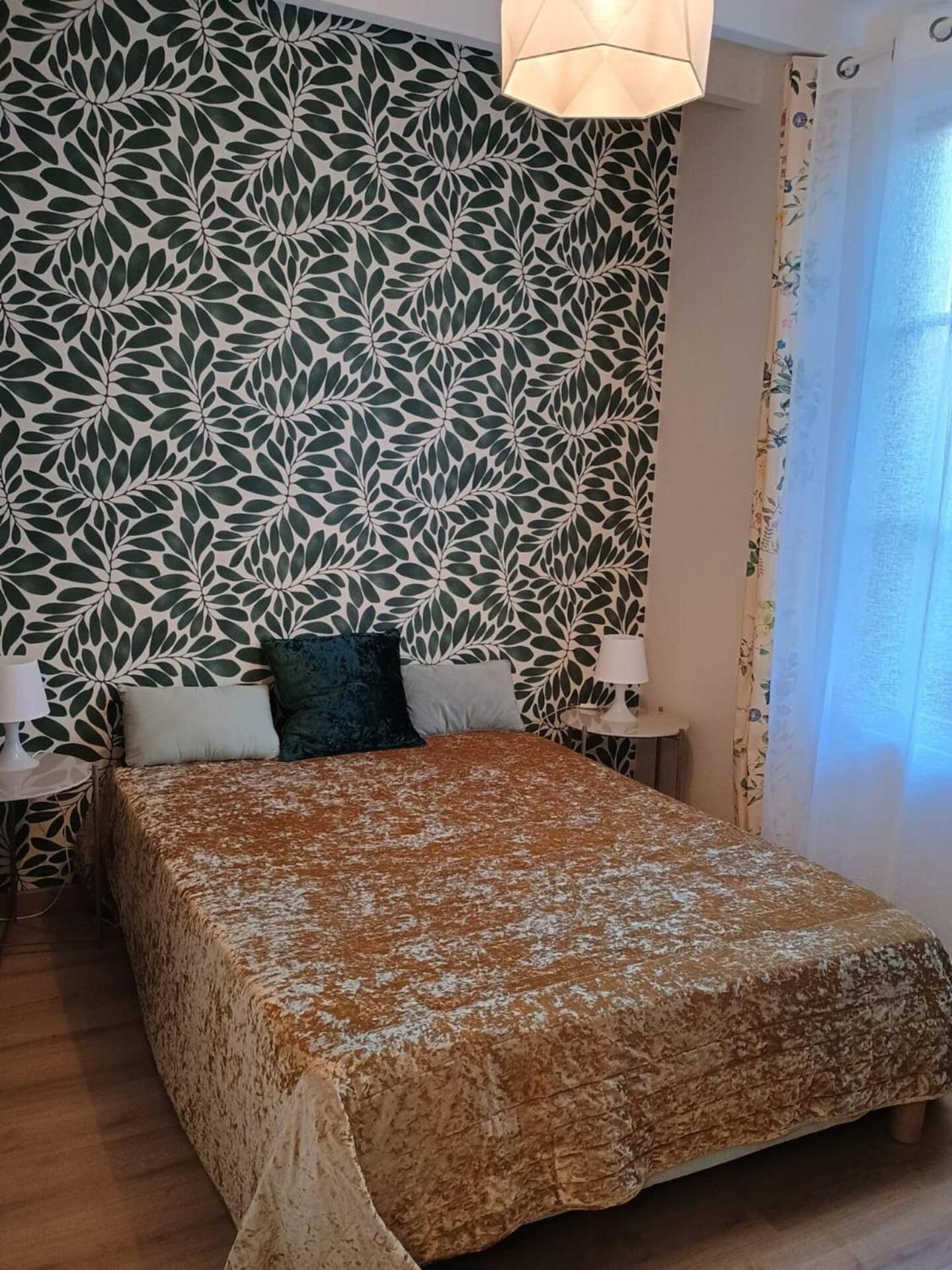 Domaine De Charme Au Coeur D'Orleans Classe 3 Etoiles - Bords De Loire - 21 Couchages Avec Parkings Prives エクステリア 写真
