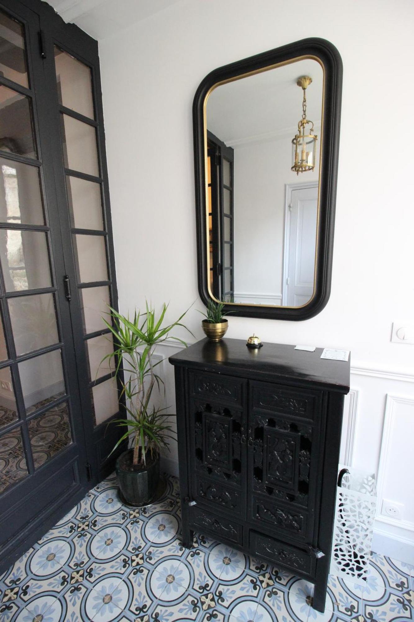 Domaine De Charme Au Coeur D'Orleans Classe 3 Etoiles - Bords De Loire - 21 Couchages Avec Parkings Prives エクステリア 写真