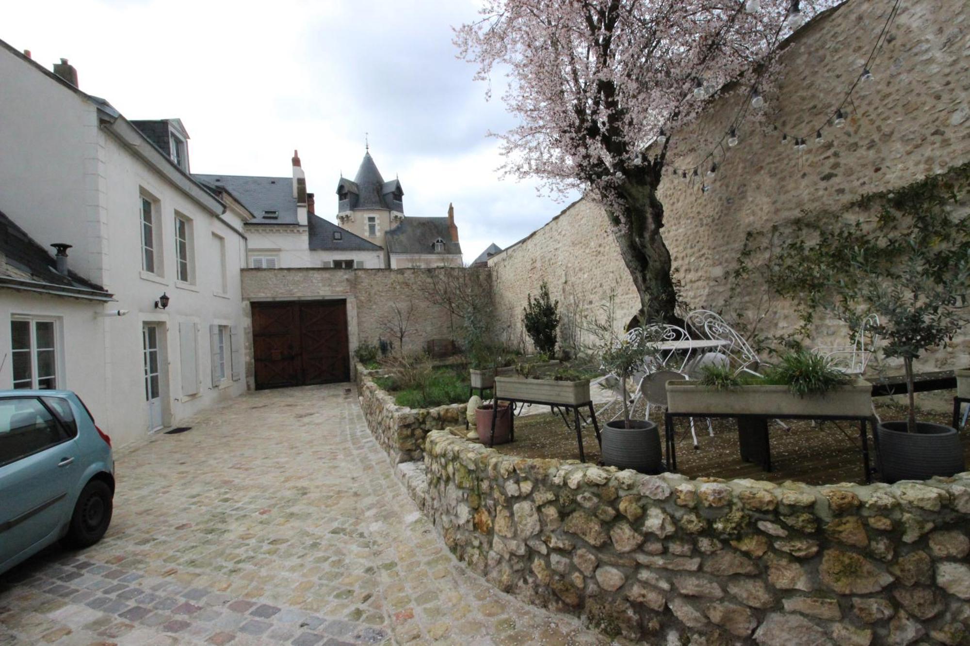 Domaine De Charme Au Coeur D'Orleans Classe 3 Etoiles - Bords De Loire - 21 Couchages Avec Parkings Prives エクステリア 写真